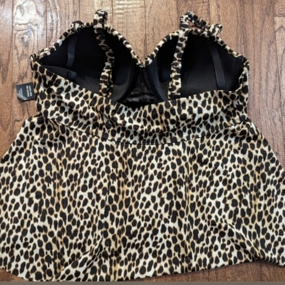Torrid leopard swim High Waist Bottom 3x & Underwire Twist top 3x DD/F - Picture 14 of 15